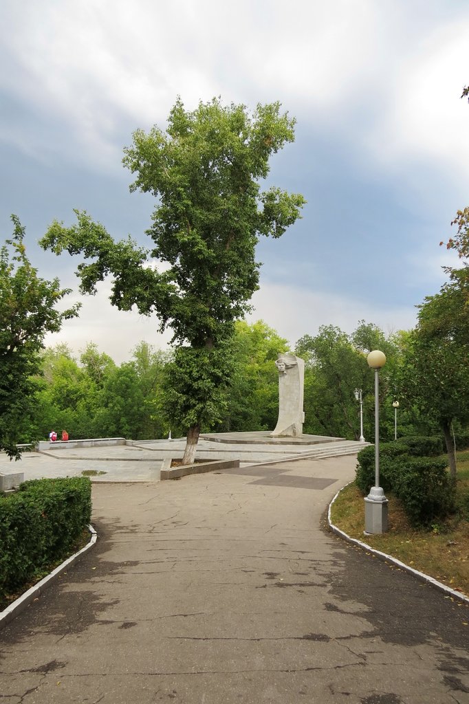 Самара, Струковский сад, Памятник Горькому